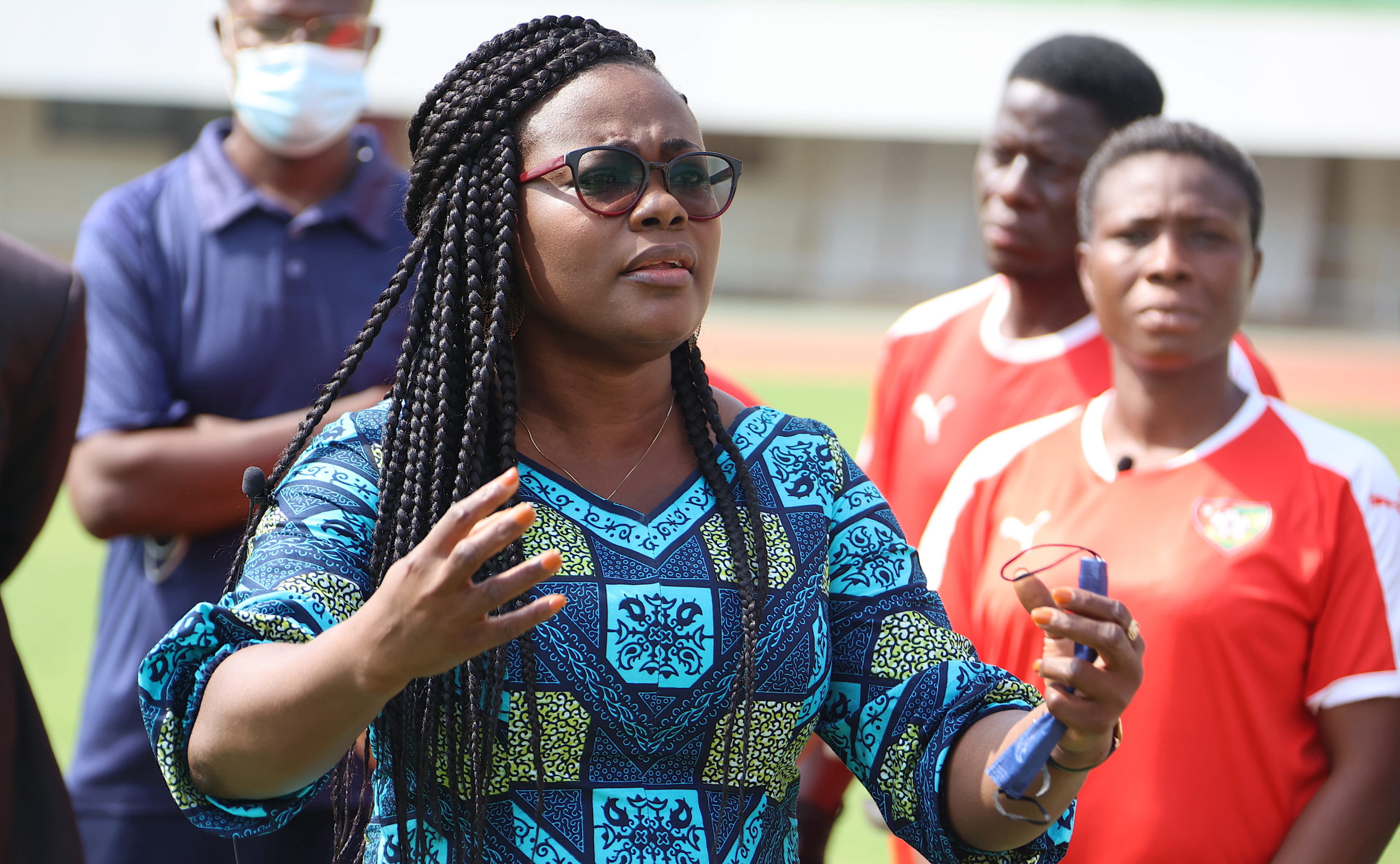 Lidi BESSI KAMA, ministre des sports